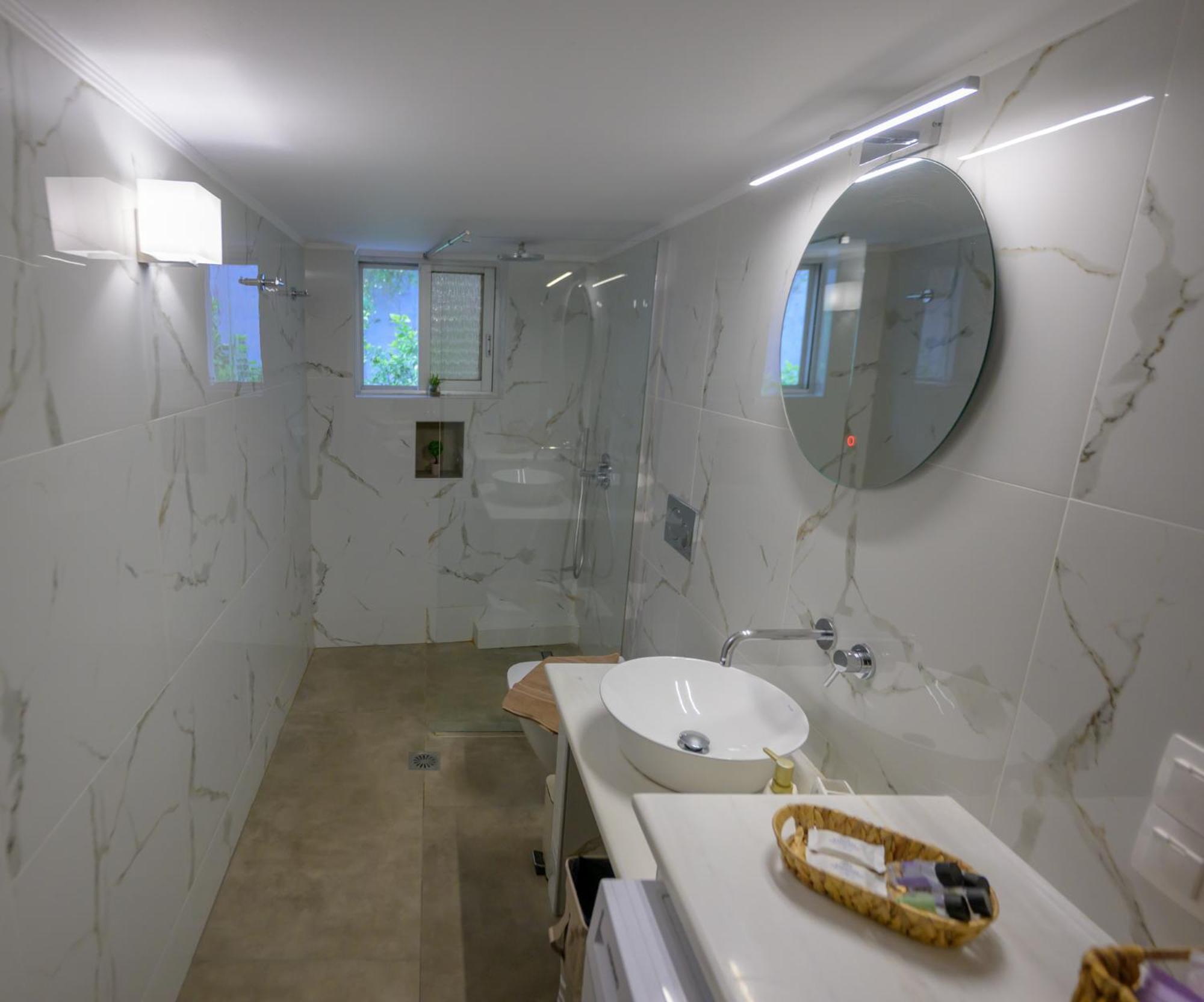 Kallithea Deluxe Mytilene Bagian luar foto